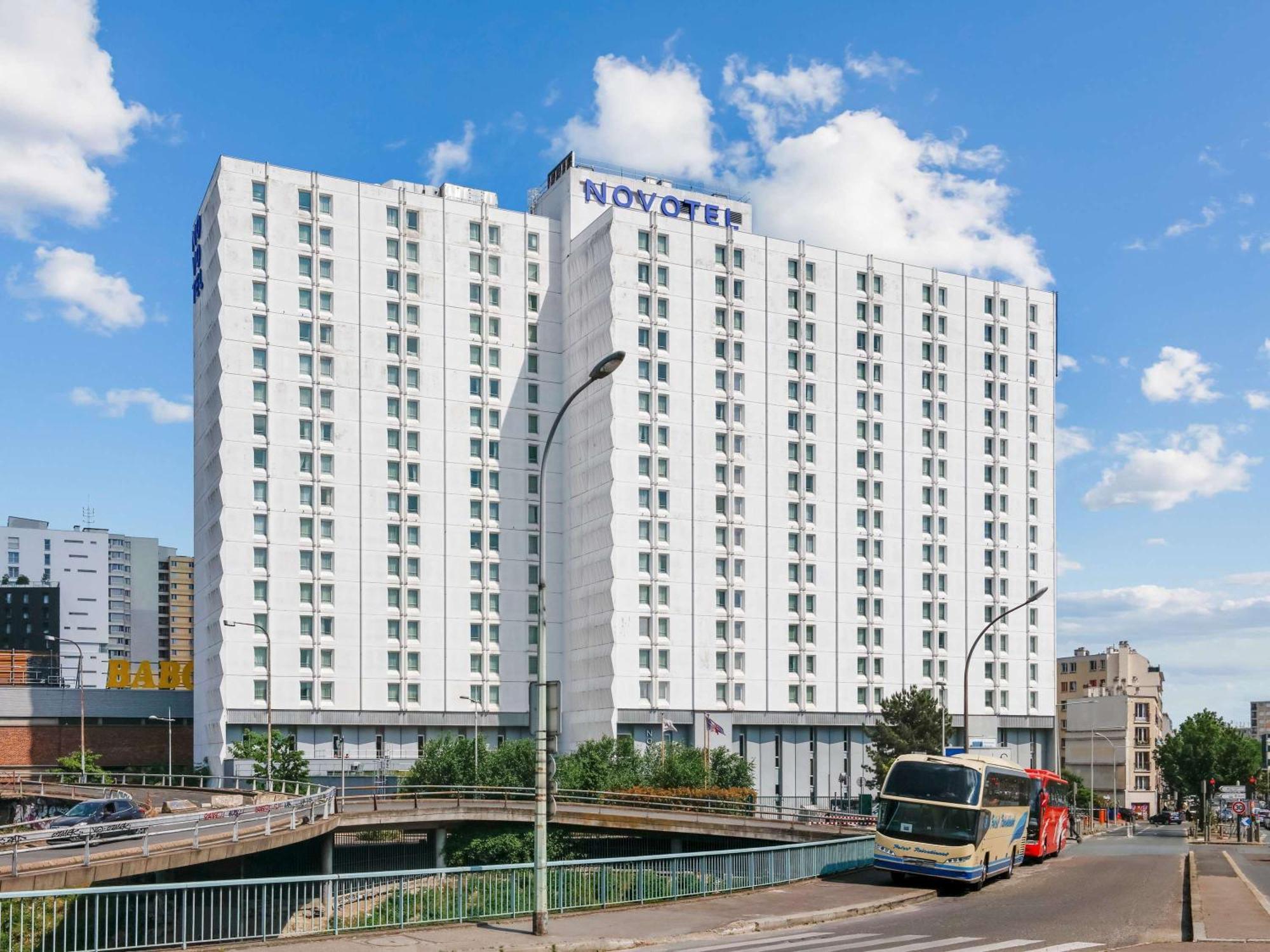 Novotel Paris Est Bagnolet Bagian luar foto